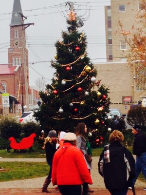 Christmas tree in downtown St. Charles. 