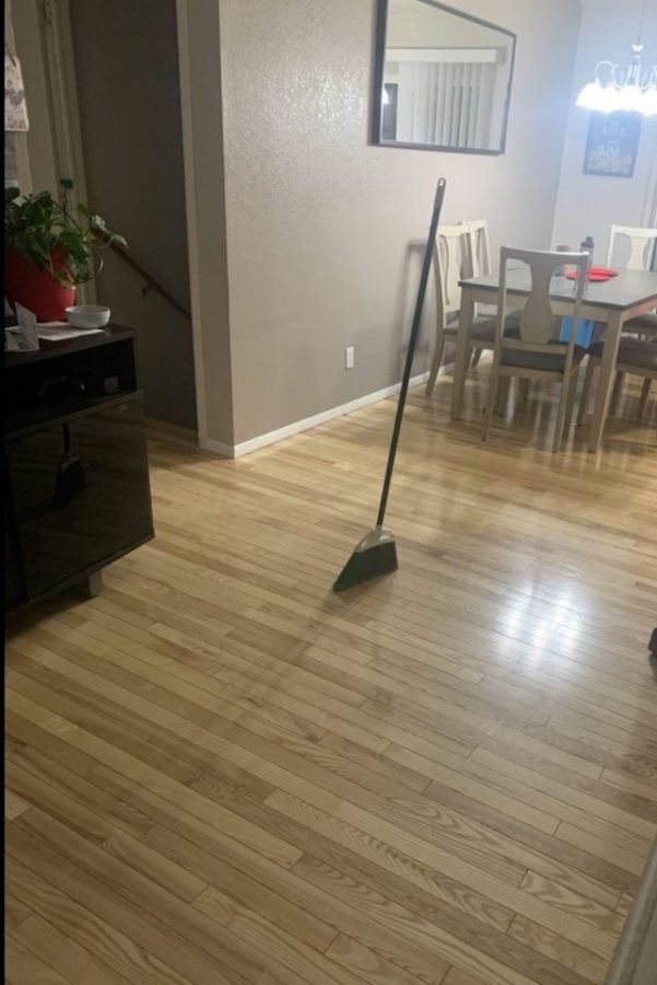 Tweet saying broom can stand on its own is sweeping the nation.
