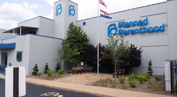 The outside of the last Planned Parenthood facility in Missouri. 