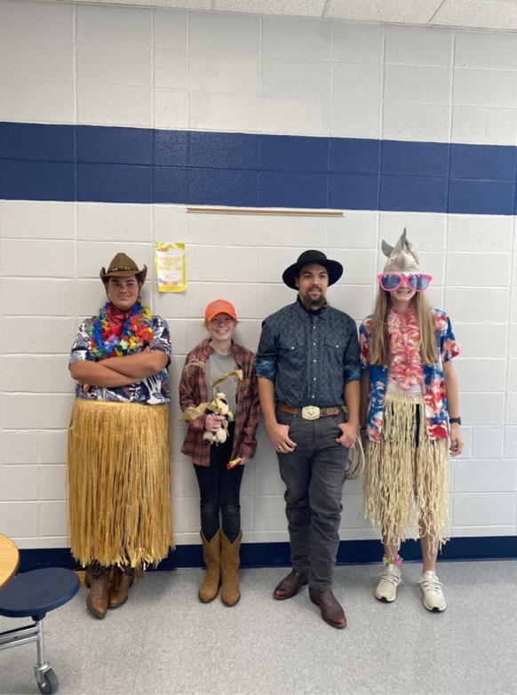 Country vs. Costal winners was a hit! Here are the winners,one from each grade! 