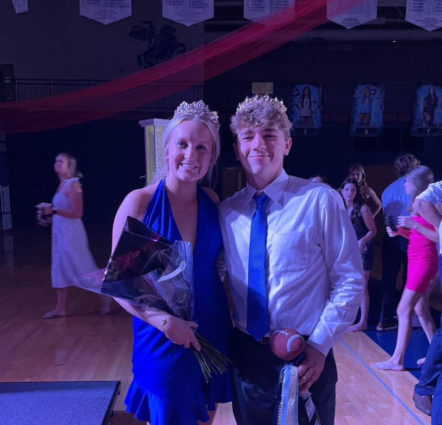 Seniors Kelly Welby and Faith Henke are crowned Homecoming Royalty
