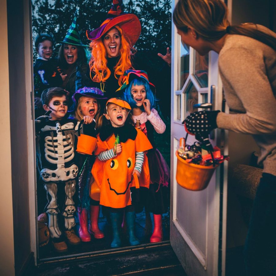 Finding the perfect costumes can make or break your halloween.