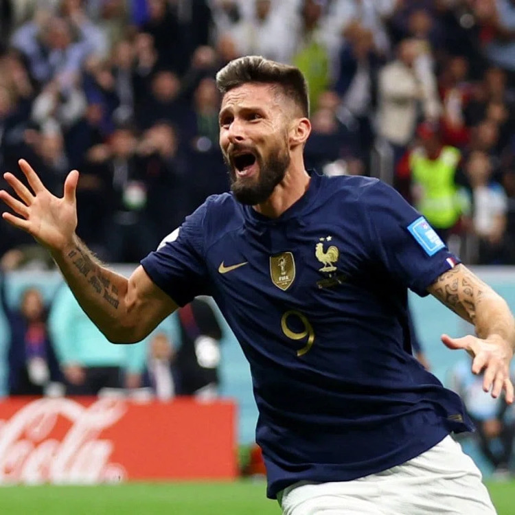 Olivier Girouds game winning goal sends France to the semifinals.