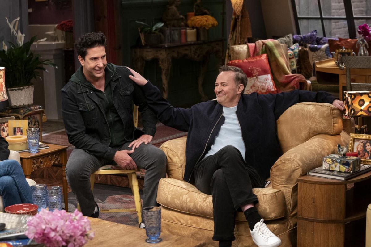 Matthew Perry (right) and David Schwimmer (left) at the Friends reunion in 2021